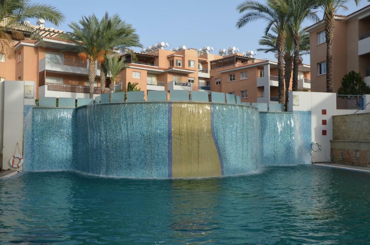 Iris Village Paphos Exterior photo